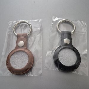 NWT Woyinger Leather AirTag Holder 2-Pack Black & Brown OS